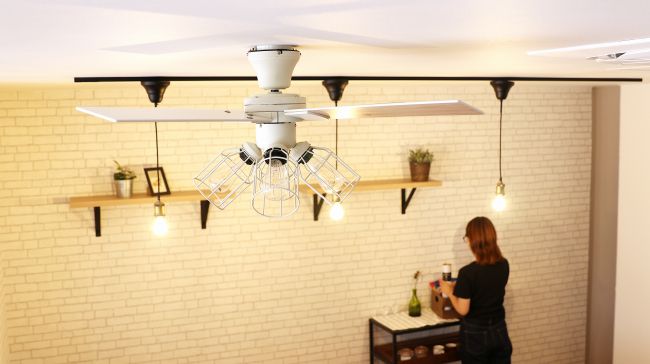 JE-CF001V-WH,JAVALO ELF VINTAGE（ヴィンテージ）Collection  電球色 4灯 軽量 Life on Products(ライフオンプロダクツ)製シーリングファンライト