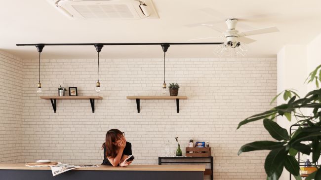 JE-CF001V-WH,JAVALO ELF VINTAGE（ヴィンテージ）Collection  電球色 4灯 軽量 Life on Products(ライフオンプロダクツ)製シーリングファンライト