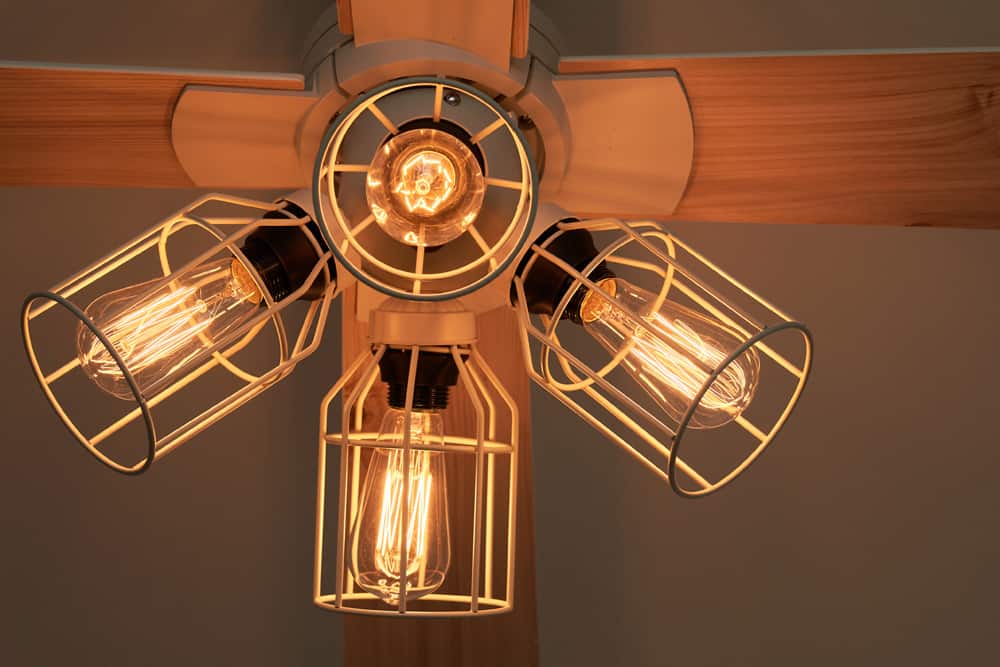 JE-CF001V-WH,JAVALO ELF VINTAGE（ヴィンテージ）Collection  電球色 4灯 軽量 Life on Products(ライフオンプロダクツ)製シーリングファンライト