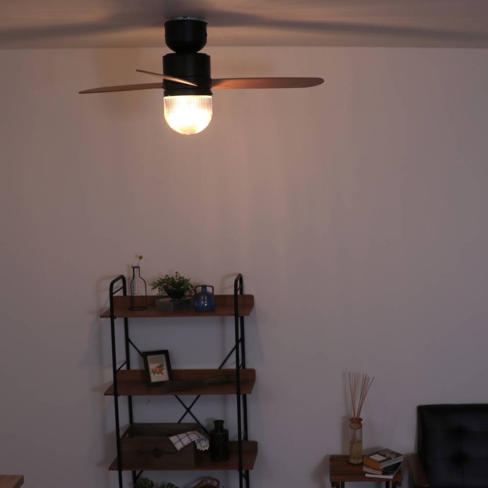 JE-CF016-BK + LED133WW / LED133CWF,JAVALO ELF Nordic（ノルディック）Collection  LED 電球色/昼白色 3灯 軽量 Life on Products(ライフオンプロダクツ)製シーリングファンライト