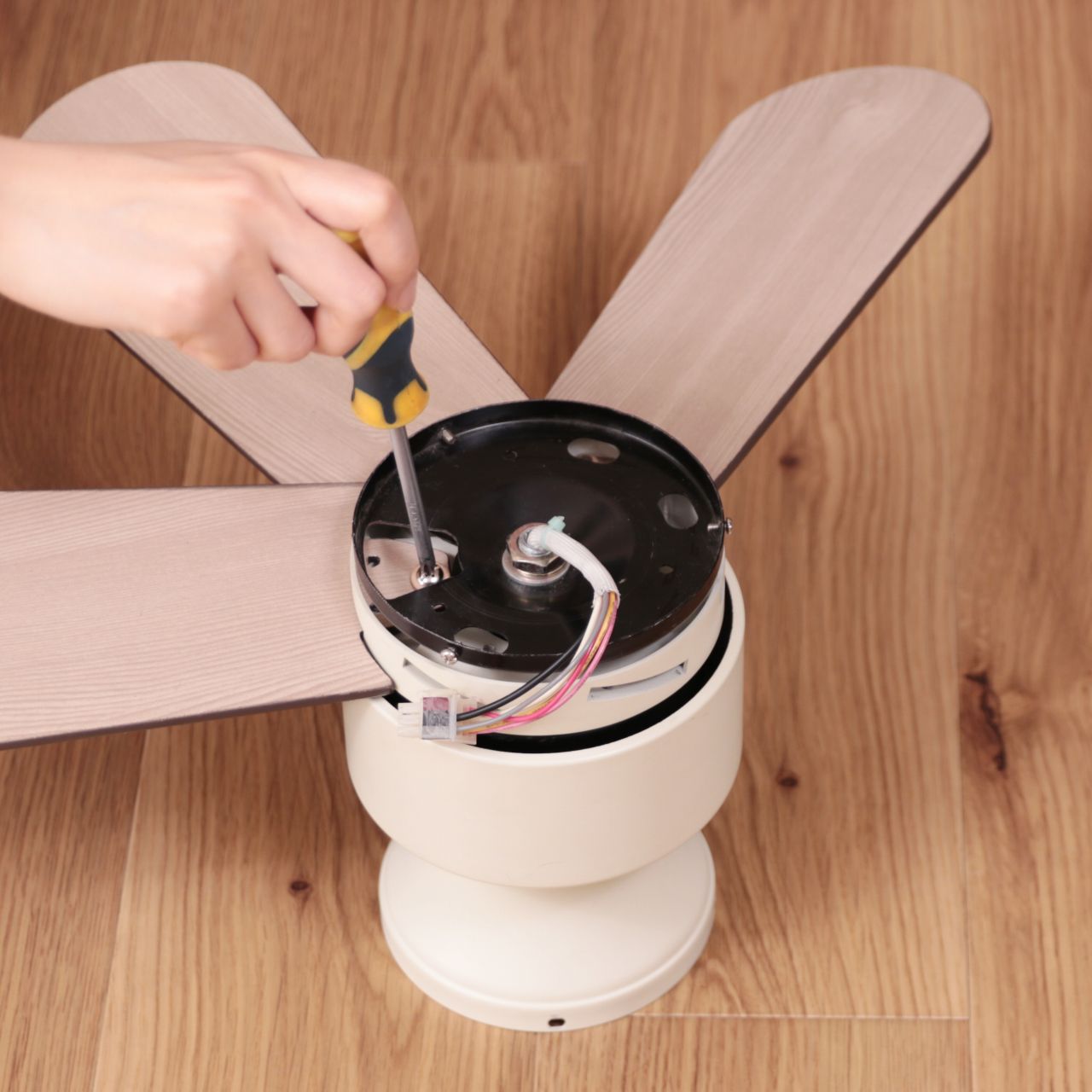 JE-CF019IV + LD2602 / ND2602,JAVALO ELF Nordic（ノルディック）Collection  LED 電球色/昼白色 1灯 薄型 小型 軽量 Life on Products(ライフオンプロダクツ)製シーリングファンライト