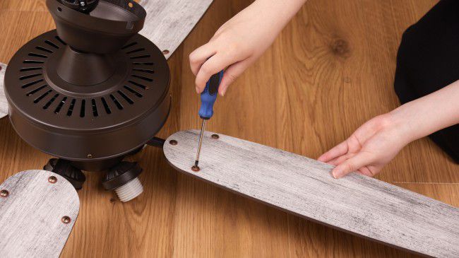 JE-CF027 + LD2620 / ,JAVALO ELF VINTAGE（ヴィンテージ）Collection  傾斜対応 LED 電球色 4灯 軽量 Life on Products(ライフオンプロダクツ)製シーリングファンライト