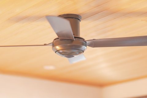 地震でシーリングファンが落下する可能性イメージ画像