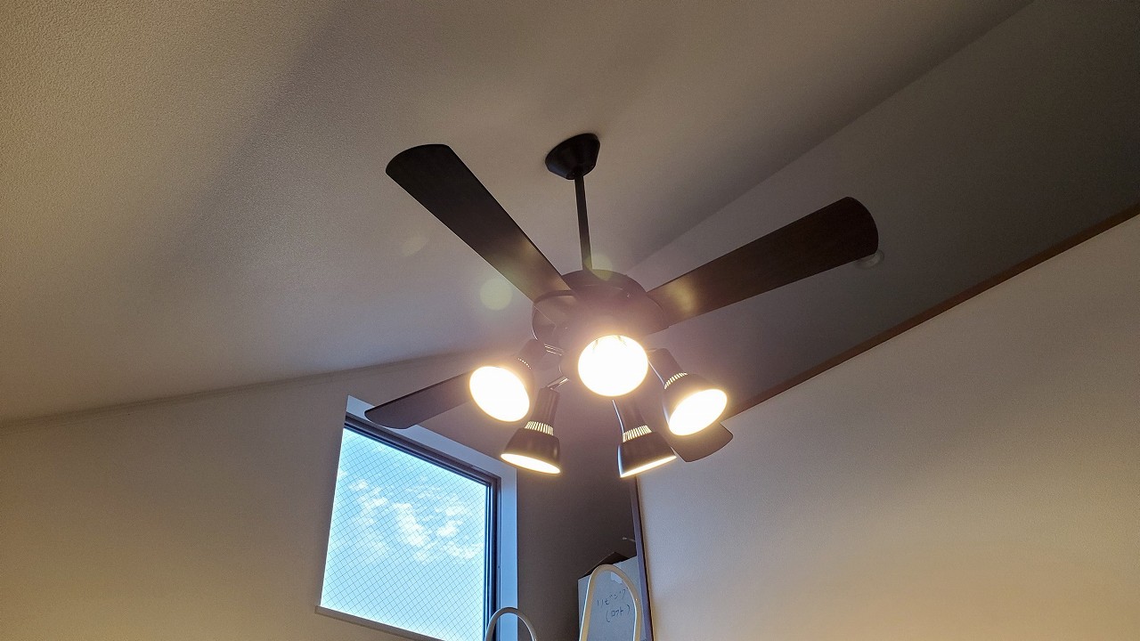 koizumi コイズミ AM47470E AM47471E Light シーリングファン ライト 専門店 設置工事 事例写真 09